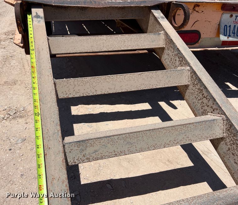 image for item LU9966 2008 Kaufman  drop deck equipment trailer