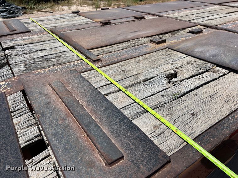 image for item LU9966 2008 Kaufman  drop deck equipment trailer