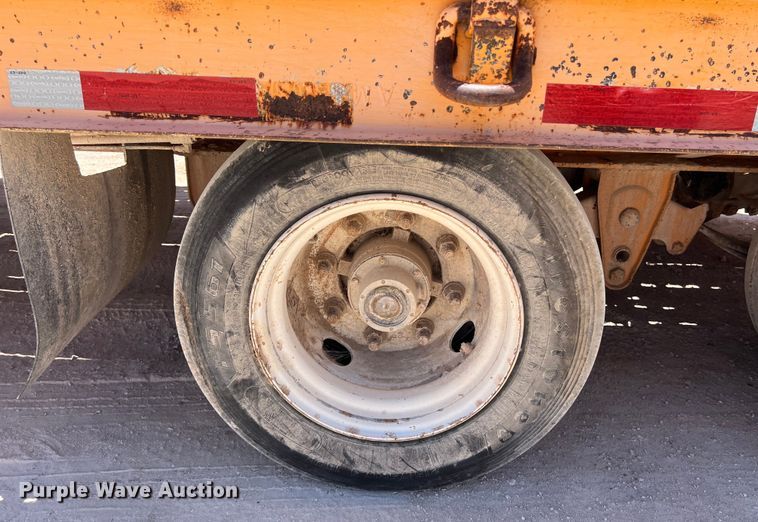 image for item LU9966 2008 Kaufman  drop deck equipment trailer