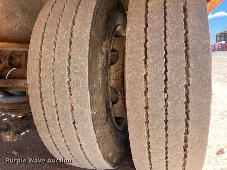 image for item LU9966 2008 Kaufman  drop deck equipment trailer