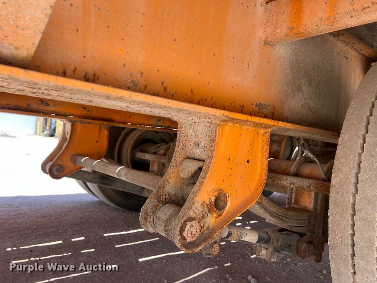 image for item LU9966 2008 Kaufman  drop deck equipment trailer