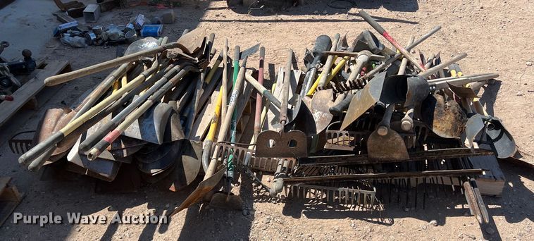 image for item LU9967 (2) pallets of tools