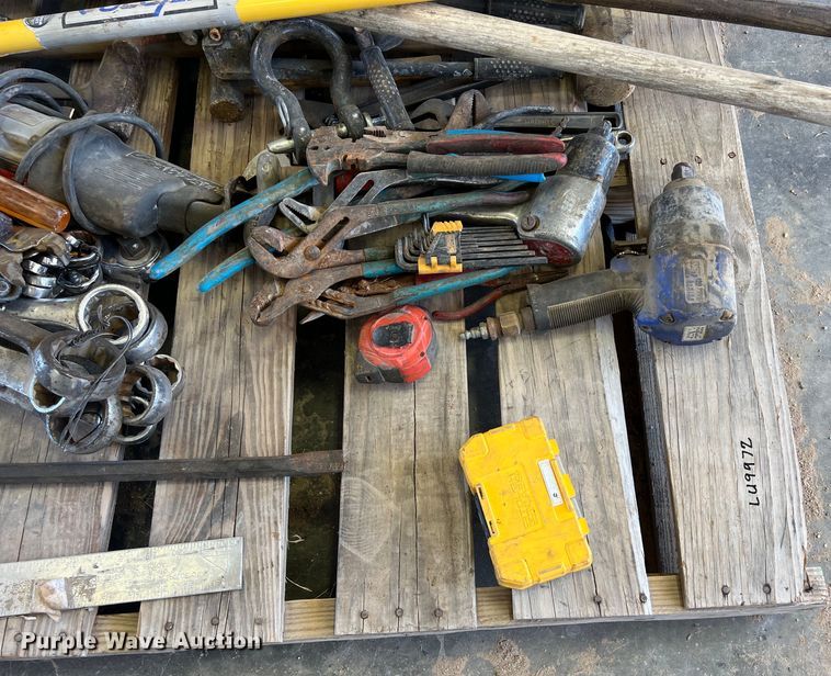 image for item LU9972 Tools