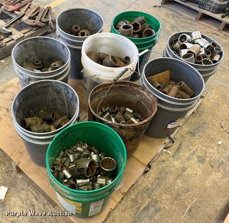 image for item LU9975 Sockets