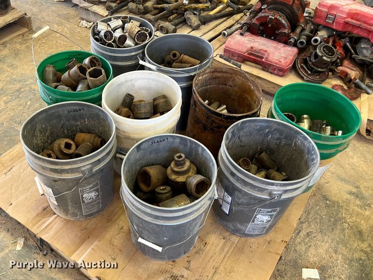 image for item LU9975 Sockets