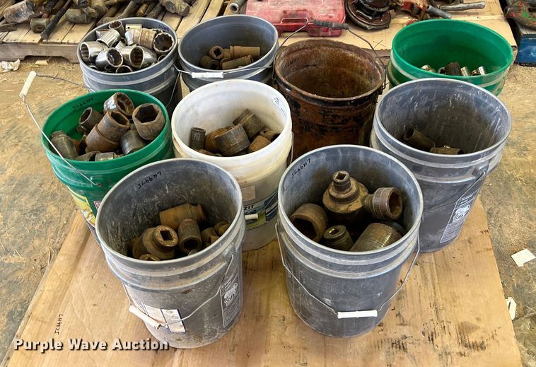 image for item LU9975 Sockets