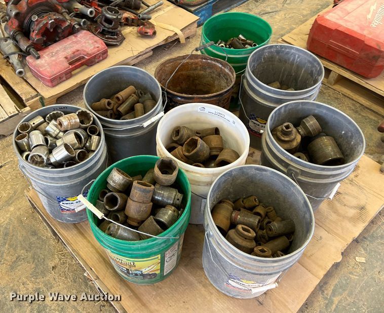 image for item LU9975 Sockets