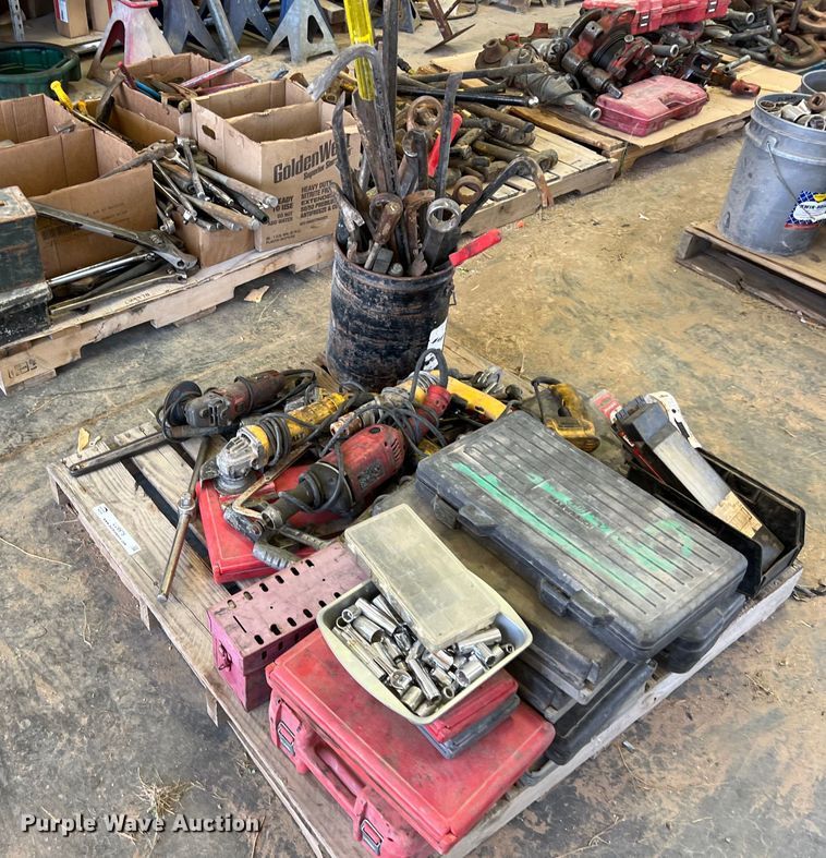 image for item LU9978 Tools