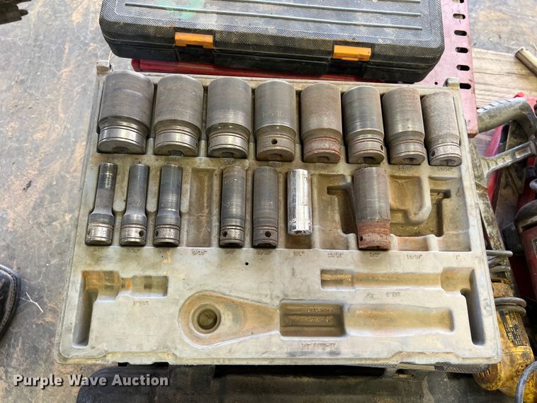 image for item LU9978 Tools