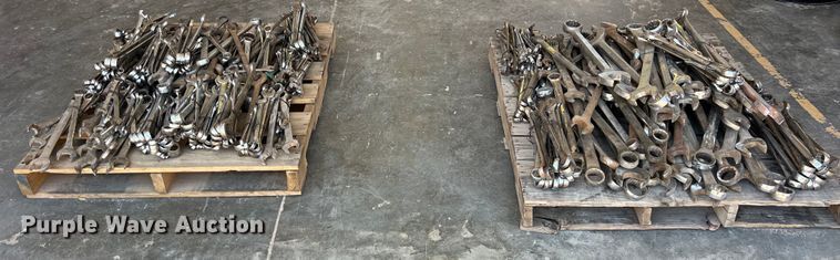 image for item LU9983 Wrenches