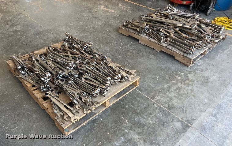 image for item LU9983 Wrenches