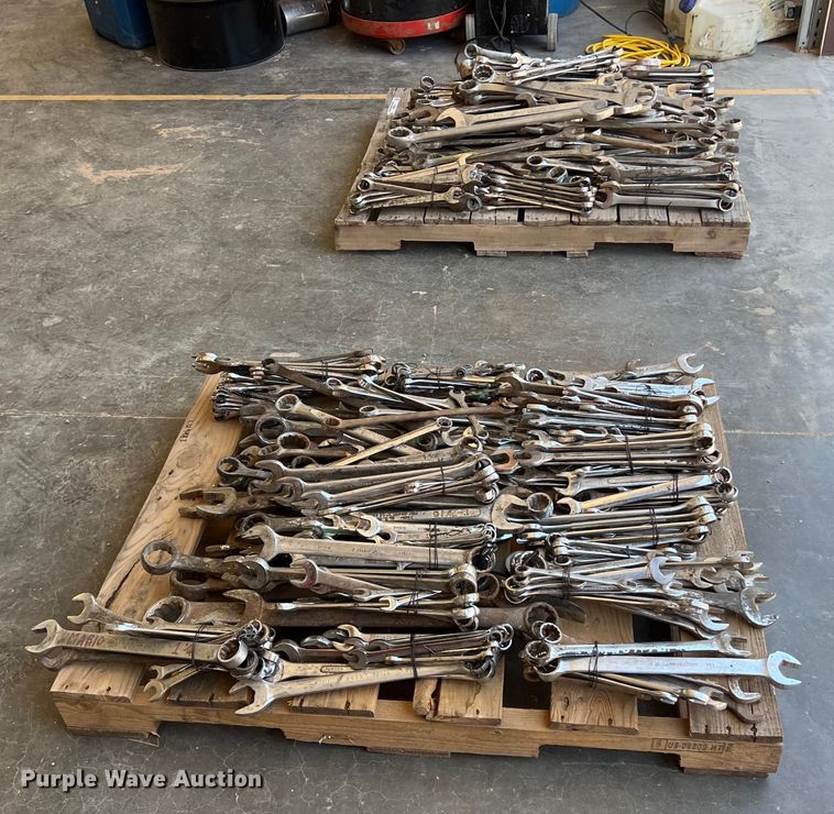 image for item LU9983 Wrenches