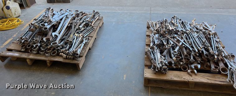 image for item LU9983 Wrenches