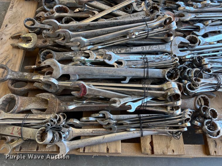 image for item LU9983 Wrenches