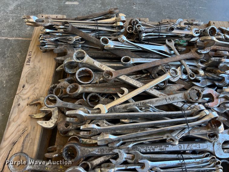 image for item LU9983 Wrenches