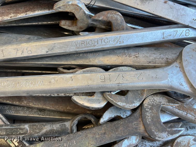 image for item LU9983 Wrenches