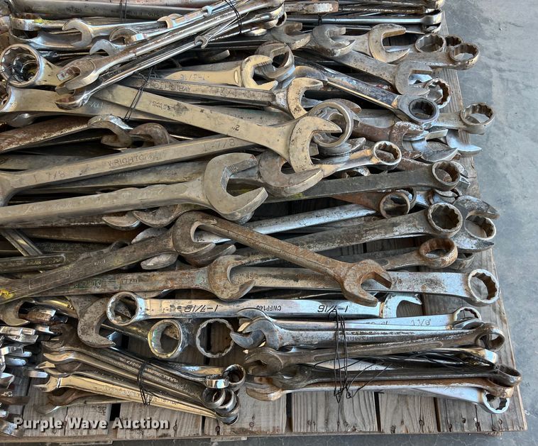 image for item LU9983 Wrenches