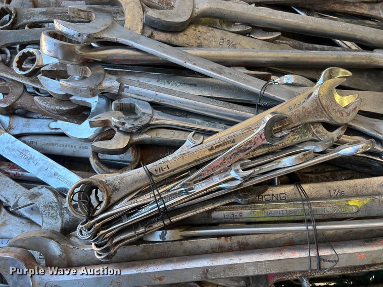 image for item LU9983 Wrenches