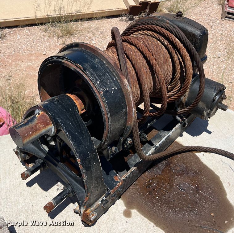 image for item LU9987 Rufnek winch