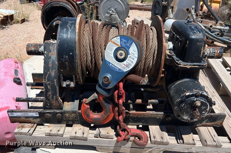 image for item LU9988 Rufnek 5/8