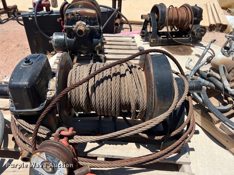 image for item LU9989 Rufnek winch