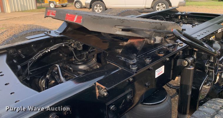 image for item DM7934 2020 Kenworth T680 semi truck