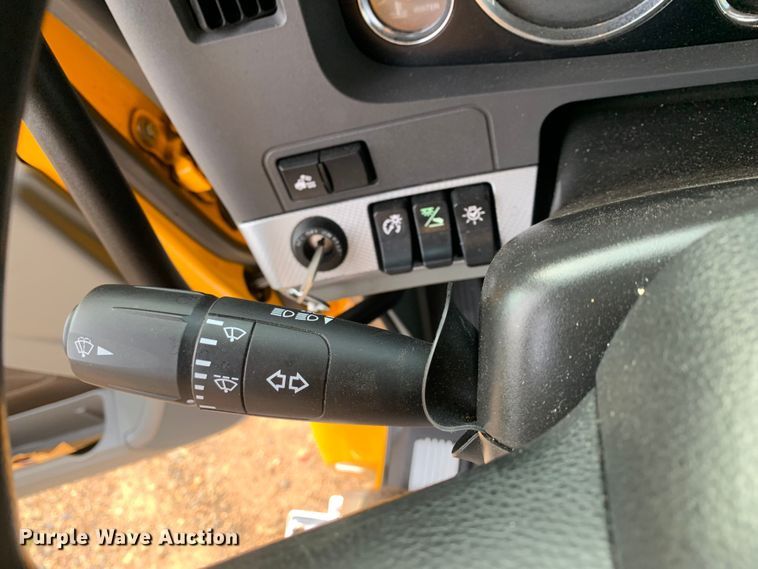 image for item DM7934 2020 Kenworth T680 semi truck