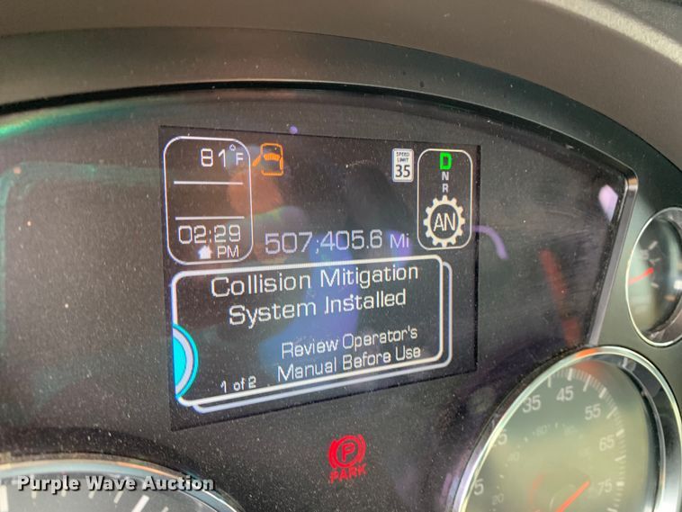 image for item DM7934 2020 Kenworth T680 semi truck