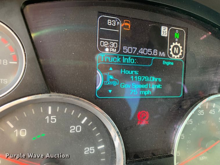 image for item DM7934 2020 Kenworth T680 semi truck