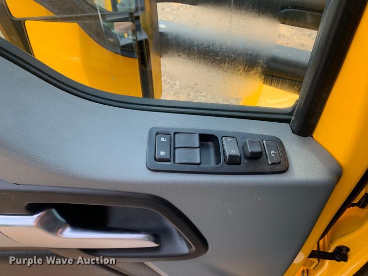 image for item DM7934 2020 Kenworth T680 semi truck