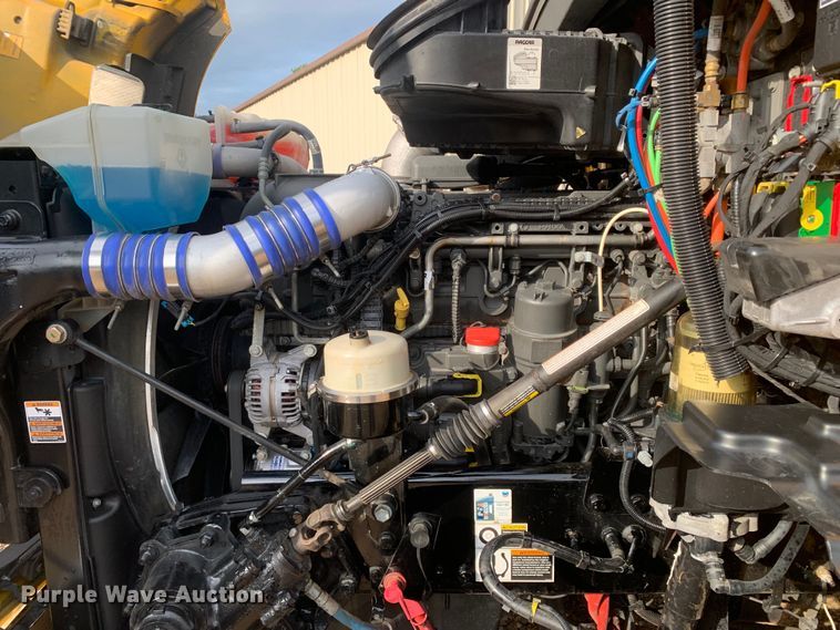 image for item DM7934 2020 Kenworth T680 semi truck