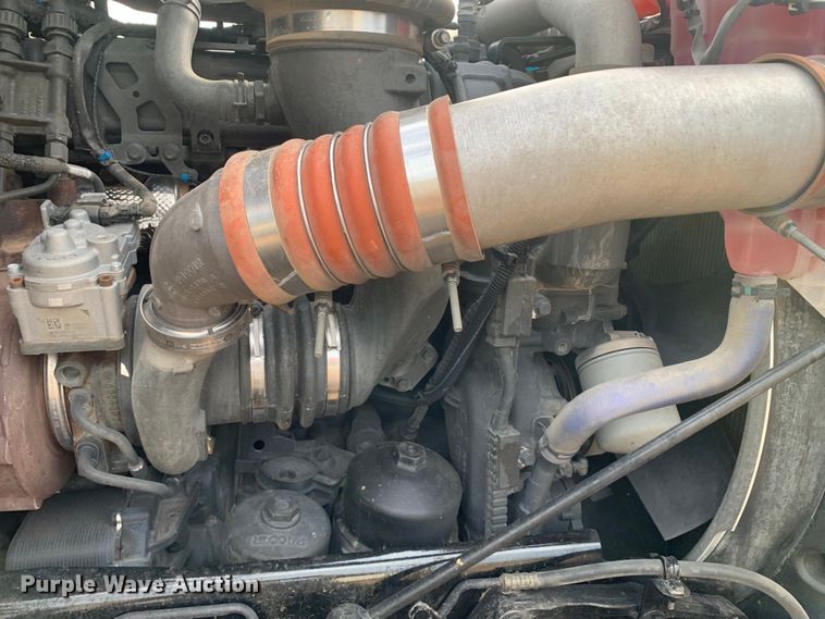 image for item DM7934 2020 Kenworth T680 semi truck