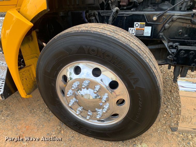 image for item DM7934 2020 Kenworth T680 semi truck