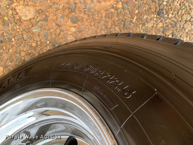 image for item DM7934 2020 Kenworth T680 semi truck