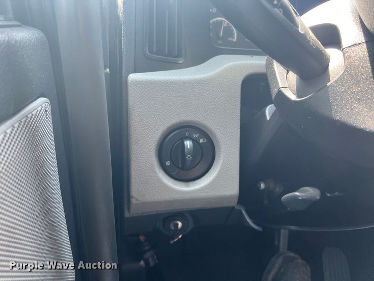 image for item DO2474 2018 Freightliner  Cascadia  semi truck