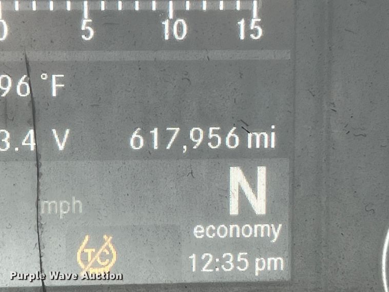 image for item DO2474 2018 Freightliner  Cascadia  semi truck