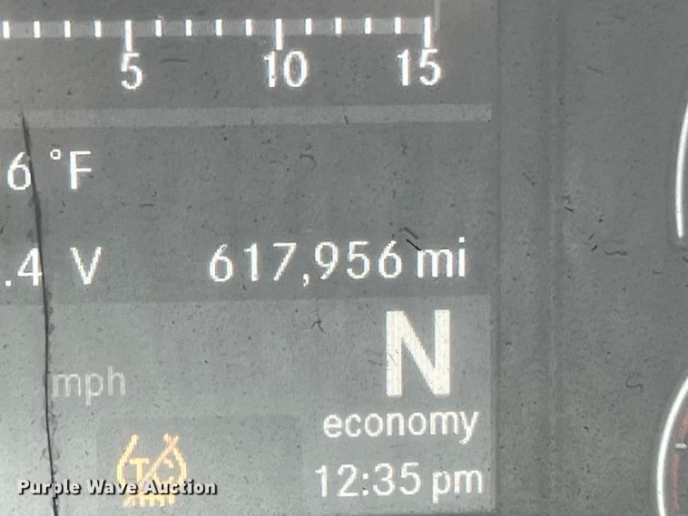 image for item DO2474 2018 Freightliner  Cascadia  semi truck