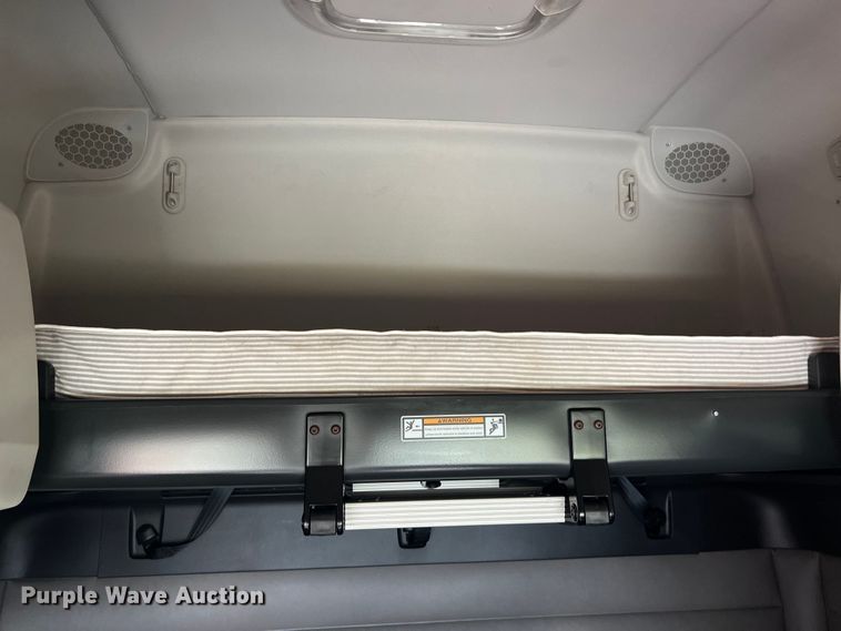 image for item DO2474 2018 Freightliner  Cascadia  semi truck