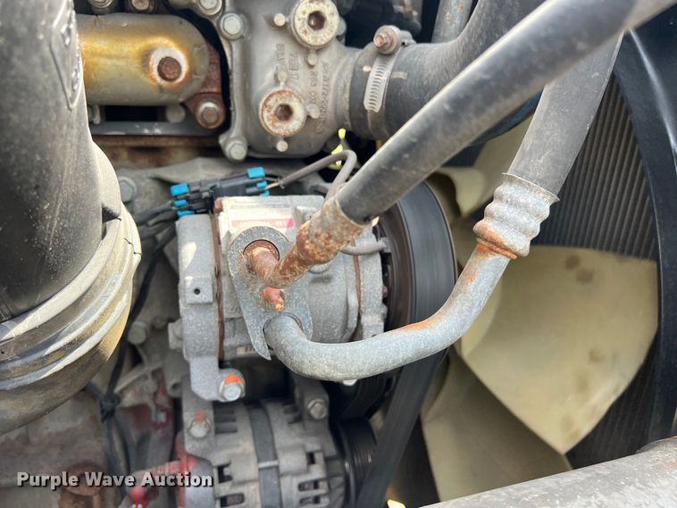 image for item DO2474 2018 Freightliner  Cascadia  semi truck