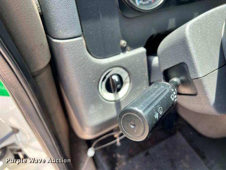 image for item DO2475 2015 Freightliner  Cascadia  semi truck