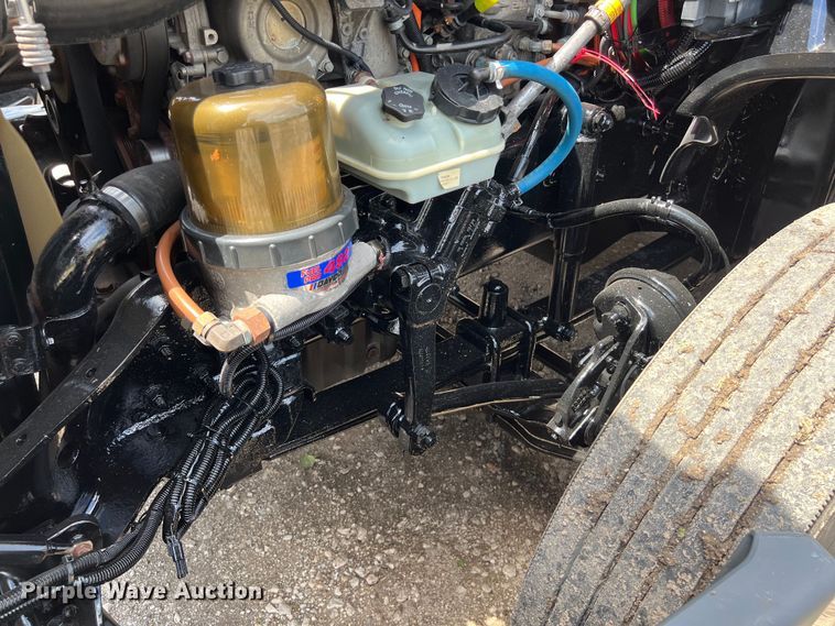 image for item DO2475 2015 Freightliner  Cascadia  semi truck