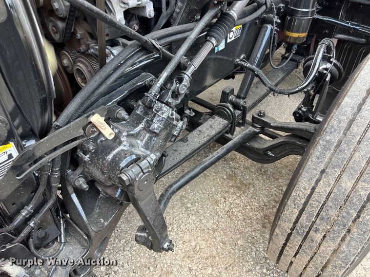 image for item DO2477 2012 Peterbilt  386 semi truck