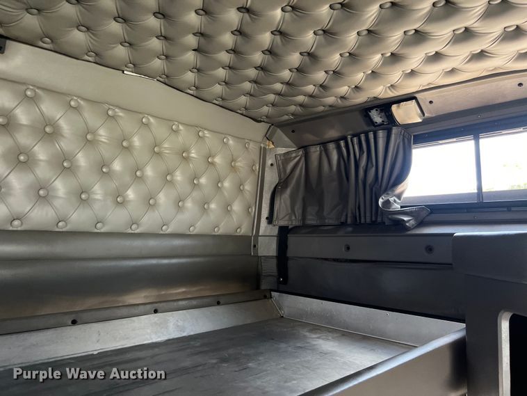 image for item DO2479 2013 Kenworth T660 semi truck