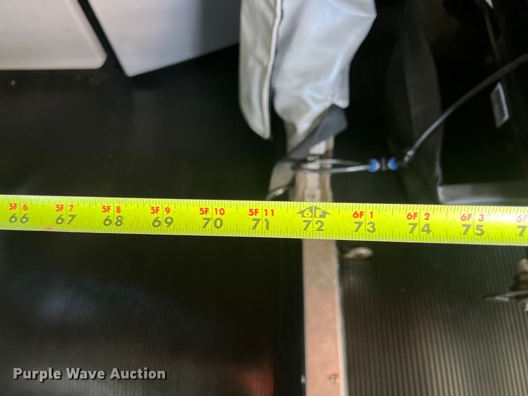 image for item DO2479 2013 Kenworth T660 semi truck