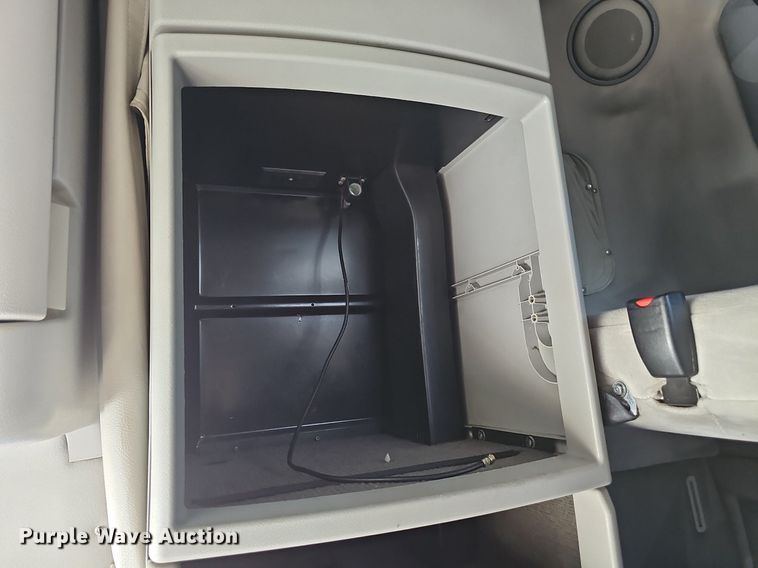 image for item DP0986 2005 Volvo VNL semi truck