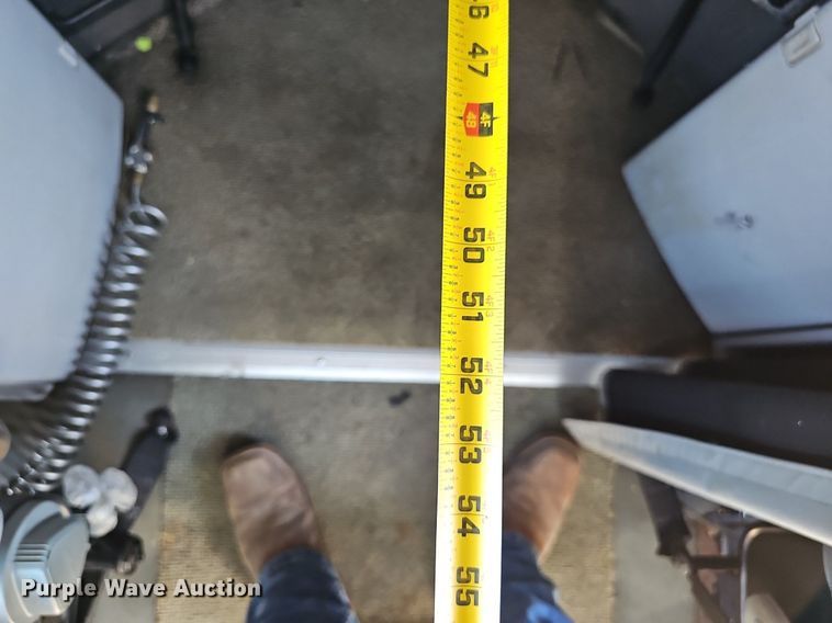 image for item DP0986 2005 Volvo VNL semi truck