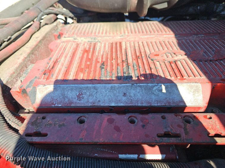 image for item DP0986 2005 Volvo VNL semi truck