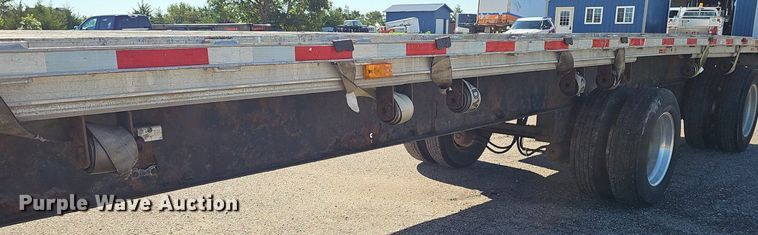 image for item DP0987 1999 East Manufacturing flatbed trailer