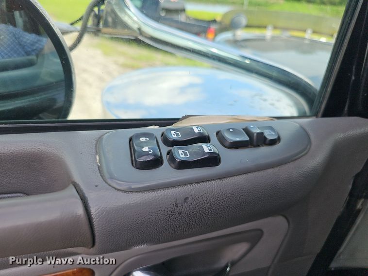 image for item DP1006 2007 Peterbilt 379 semi truck