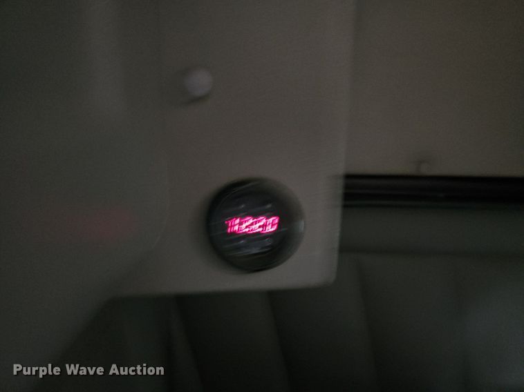 image for item DP1006 2007 Peterbilt 379 semi truck